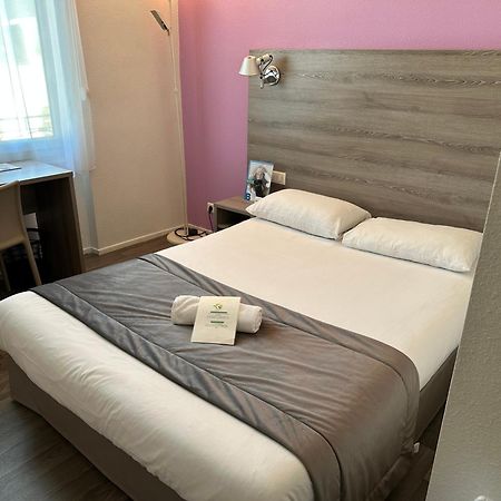 Brit Hotel Confort Nevers Centre Gare エクステリア 写真