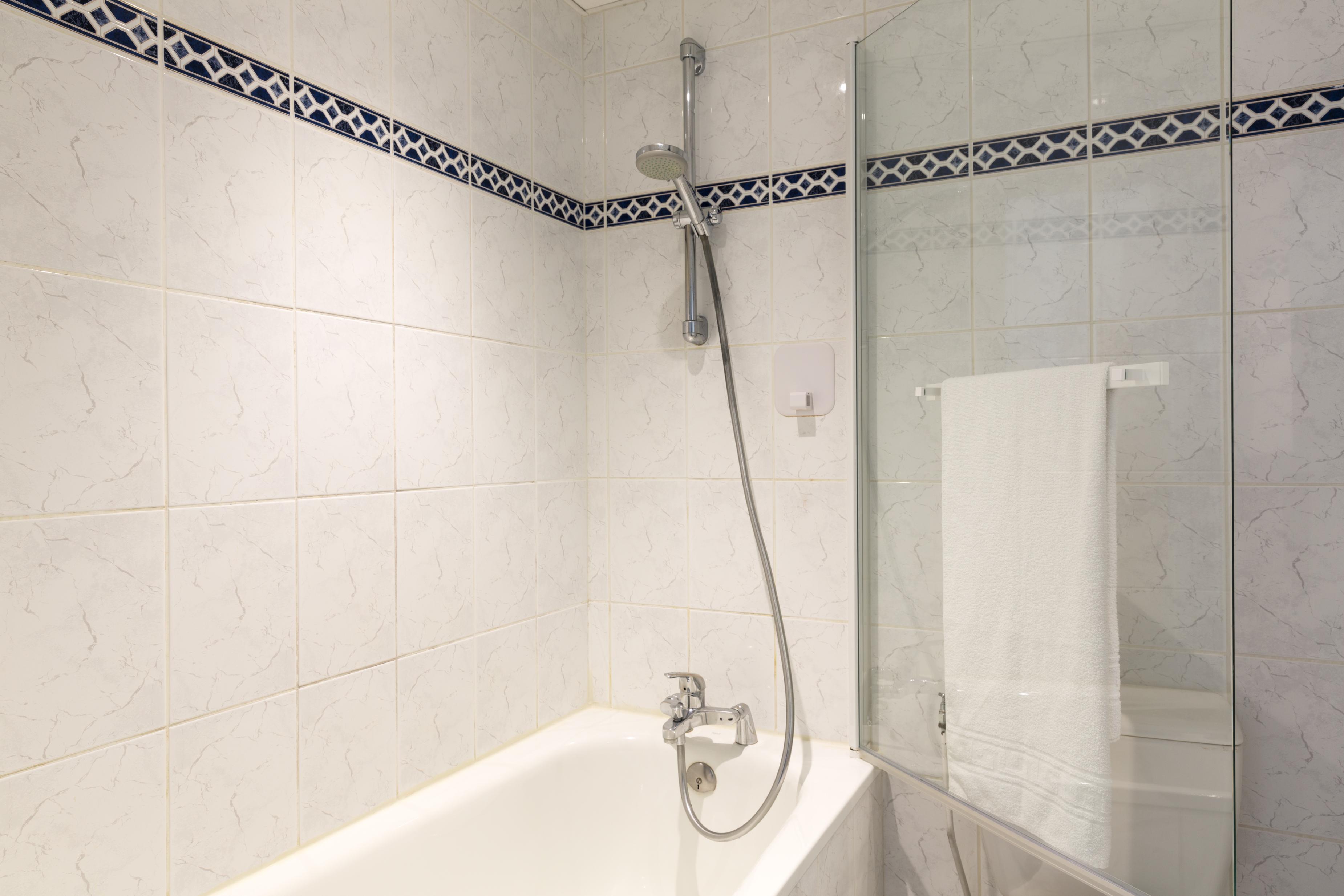 Brit Hotel Confort Nevers Centre Gare エクステリア 写真