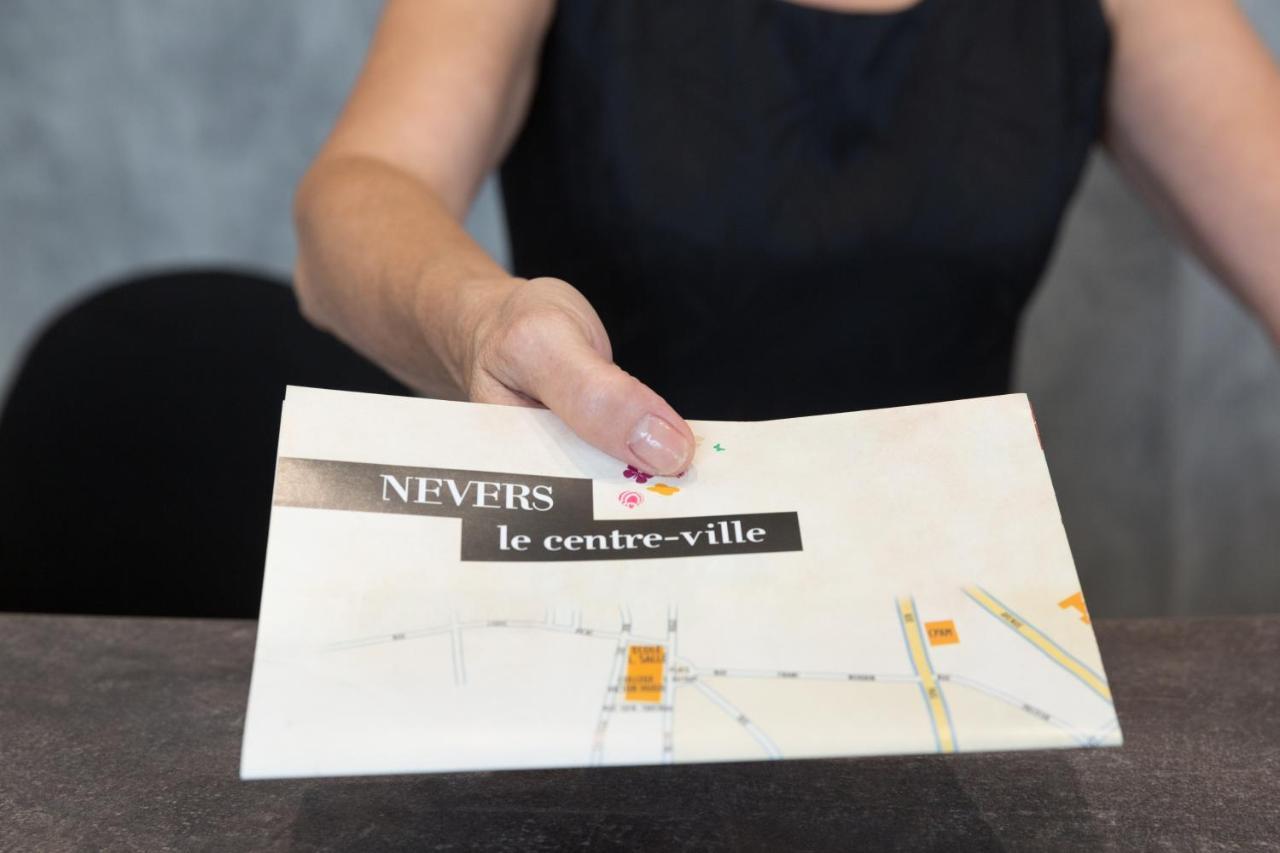 Brit Hotel Confort Nevers Centre Gare エクステリア 写真