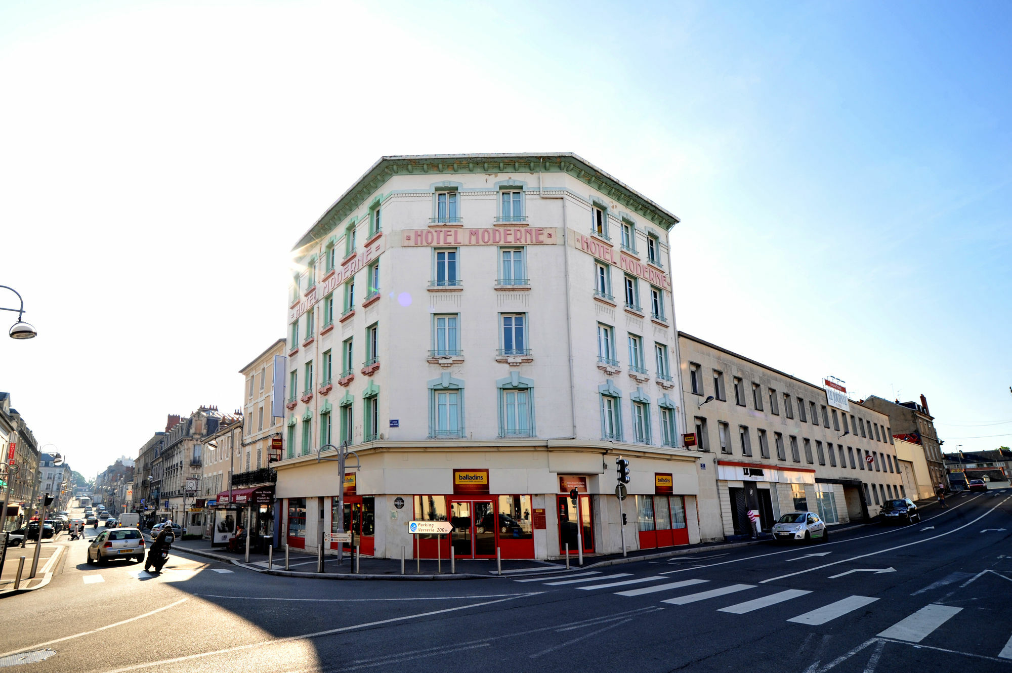 Brit Hotel Confort Nevers Centre Gare エクステリア 写真